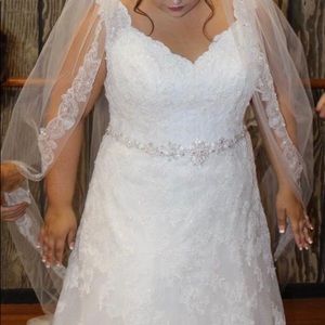 Oleg Cassini Wedding Dress